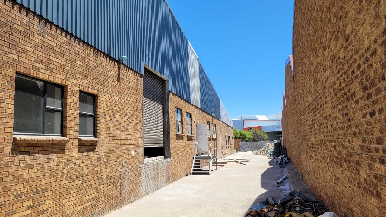 To Let commercial Property for Rent in Montague Gardens Western Cape